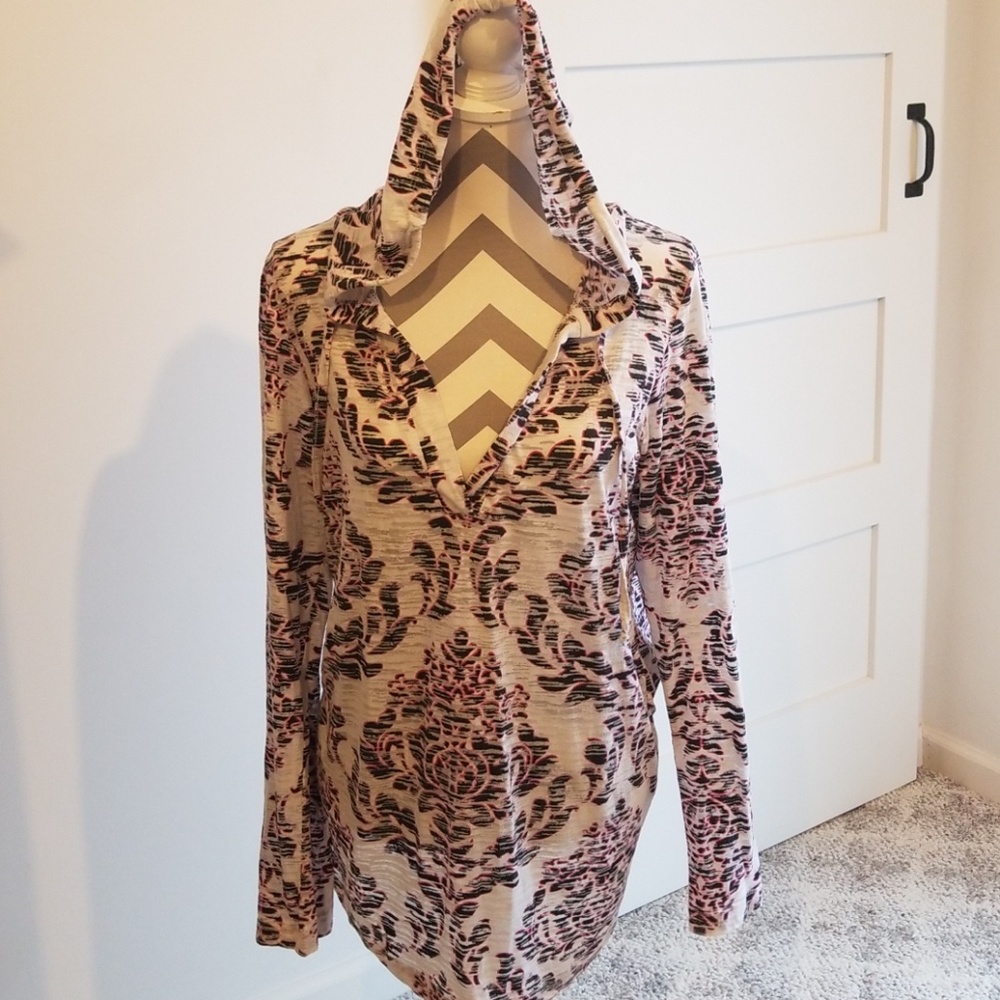 Long sleeved hooded burnout tee